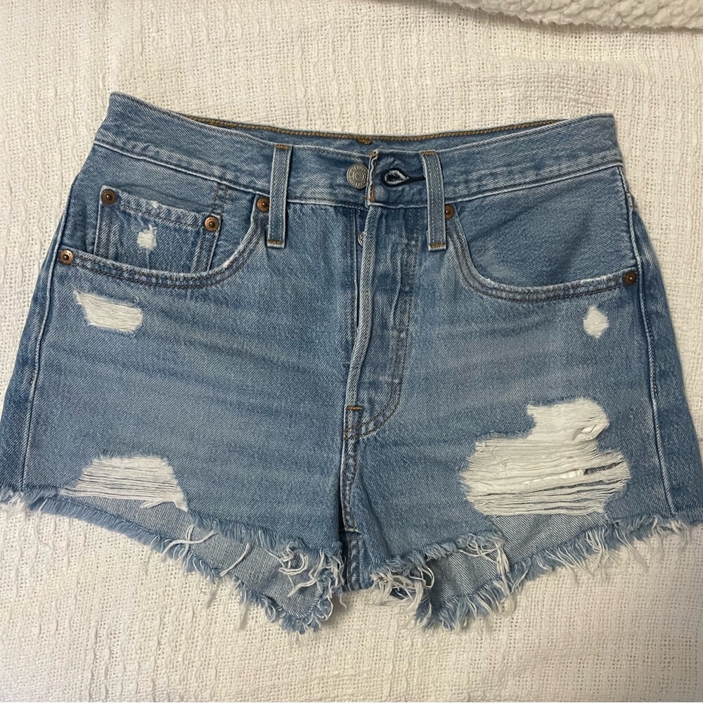 Levi's Light Blue Distressed Jean Shorts Size 26